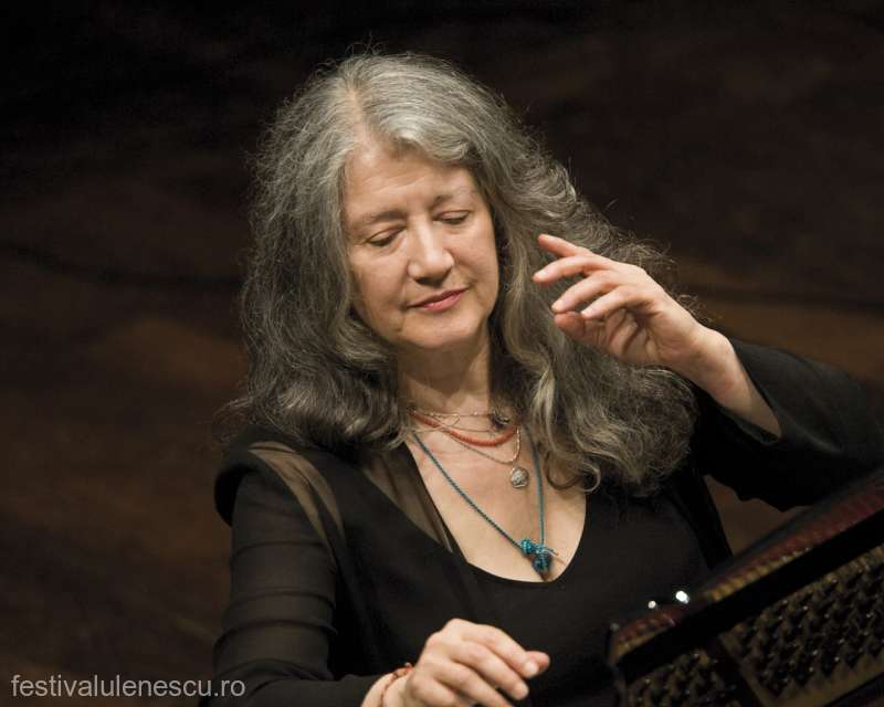 Celebra pianistă Martha Argerich – ovaţionată îndelung la Sala Palatului  